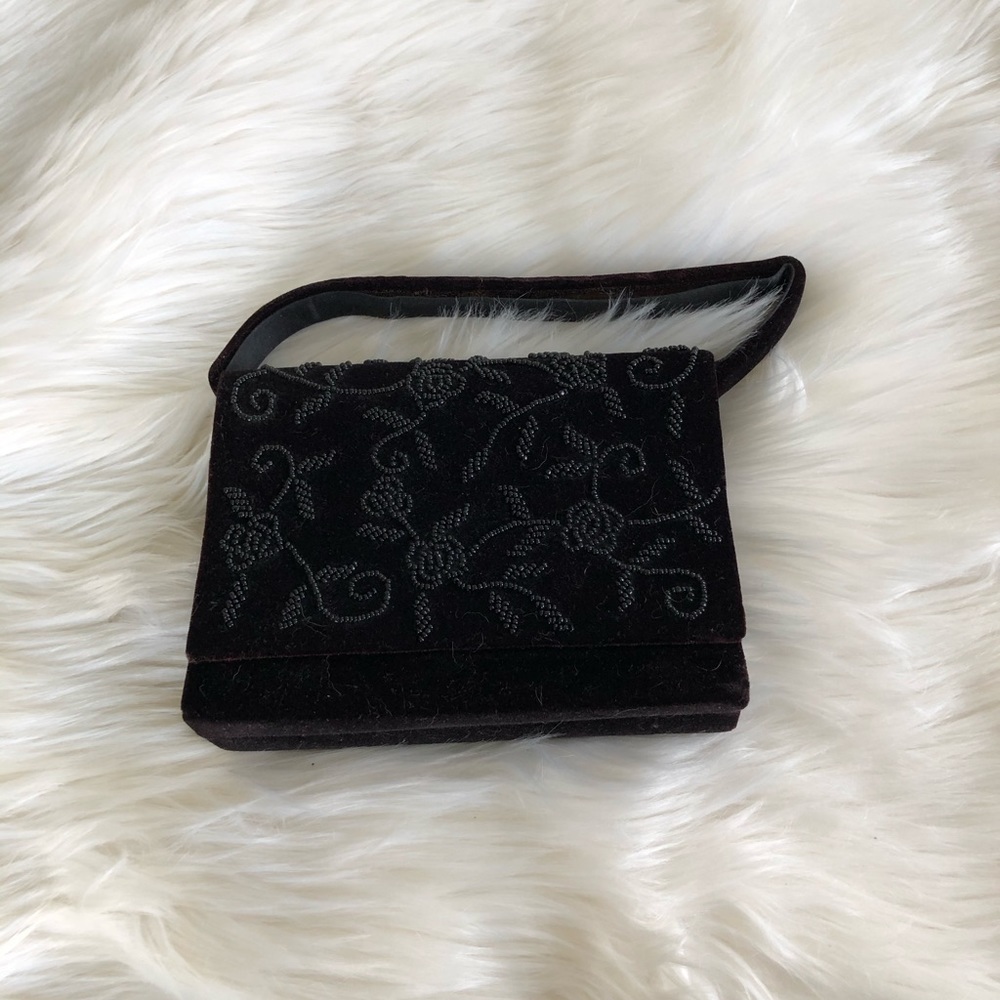 Black beaded purse